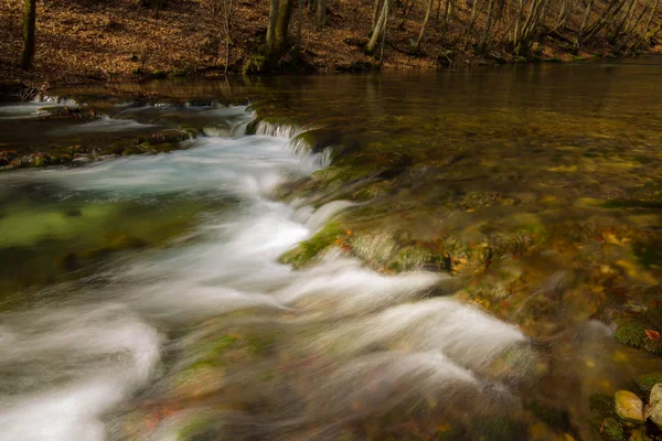 Красиві водоспади і гірський потік в Трансільванії — стокове фото