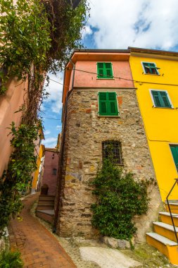 İtalyan kırsal köy geleneksel mimarisinde