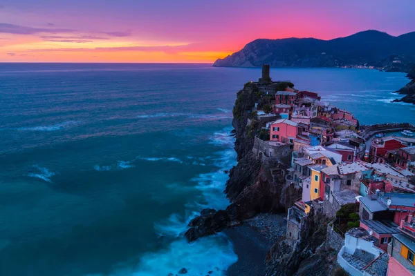 Mooie avond landschap in Cinque Terre, Italië — Stockfoto