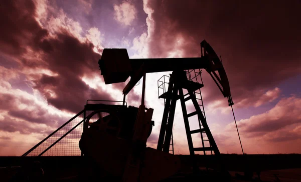 Petrol ve gaz de faaliyet