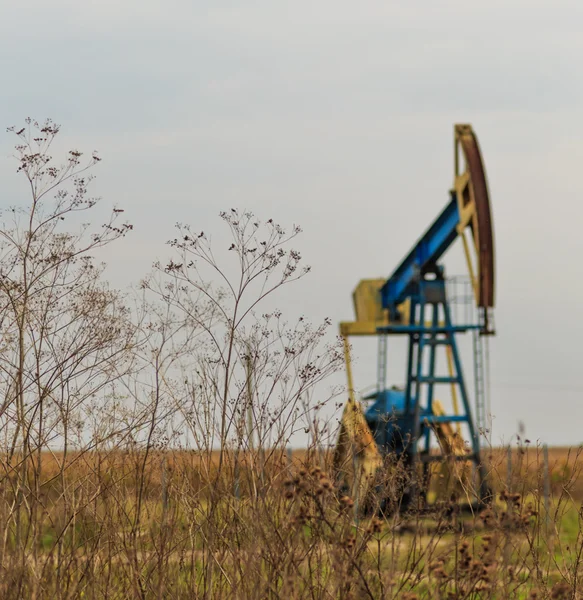 Funzionamento pozzo di petrolio e gas — Foto Stock