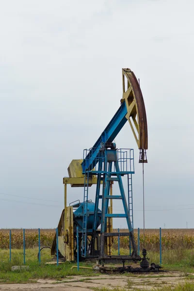 Poço de petróleo e gás operacional — Fotografia de Stock