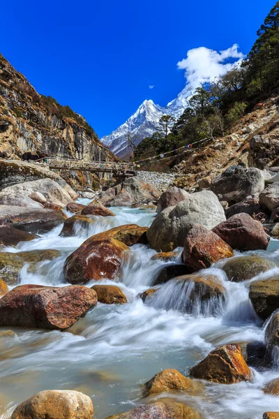 Paysages de montagne en Himalaya en automne — Photo