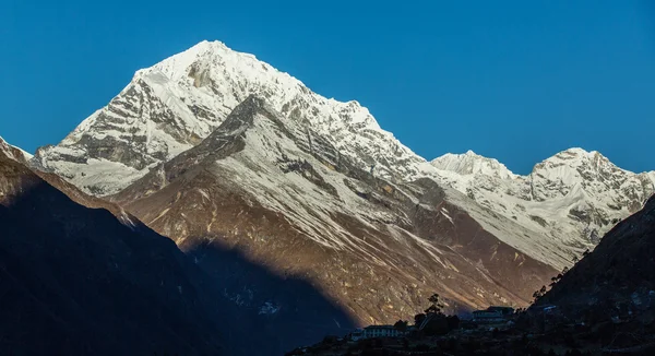 Montagnes en Himalaya — Photo