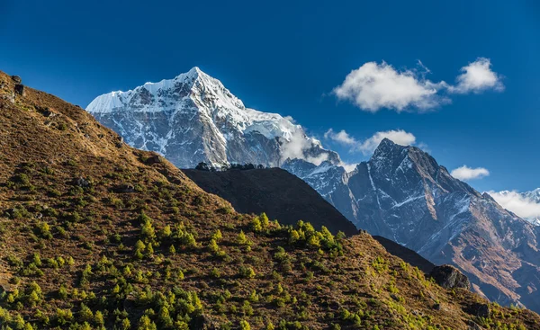 Paisagem montanhosa no Himalaia — Fotografia de Stock