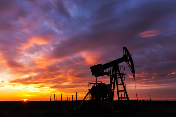 Industrial oil and gas well — Stock Photo, Image