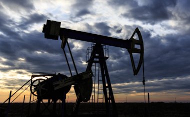 Endüstriyel petrol ve gaz iyi