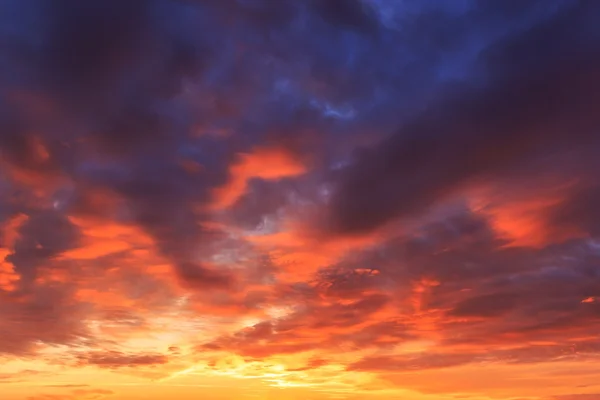 gün batımı bulutlar