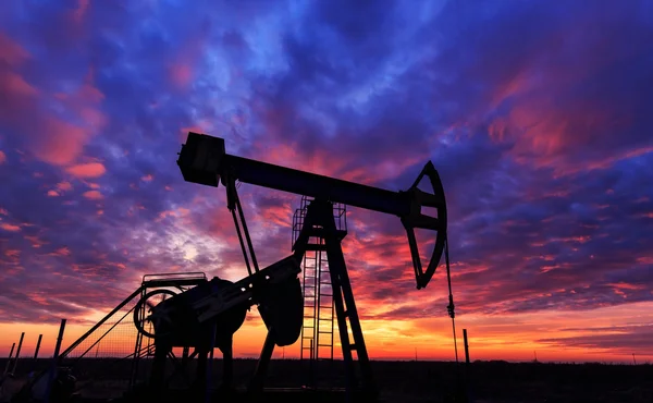 Endüstriyel petrol ve gaz iyi