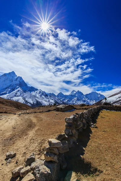 Dağ manzarası Himalaya, Nepal — Stok fotoğraf