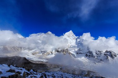 Dağ manzarası Himalaya, Nepal
