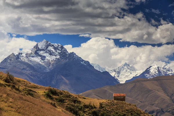 Peru Andes güzel dağ manzarası
