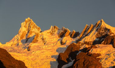 Andes güzel dağ manzarası