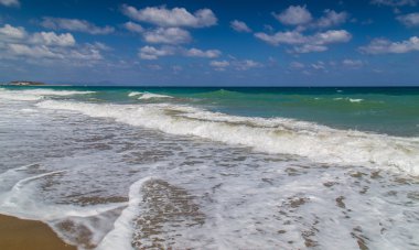Güzel bir kumsal bir Yunan Adası