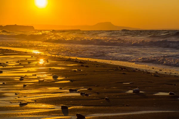 Una hermosa playa en una isla griega — Foto de Stock