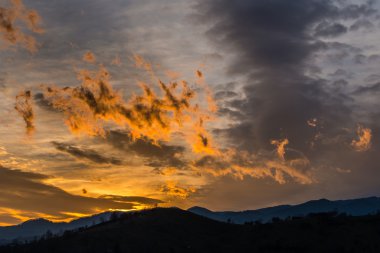 Transilvanya uzak kırsal bölgede sonbahar sahne