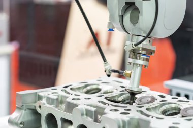 yüksek teknoloji doğruluk ve modern otomatik toplama vakum veya vakum ile montaj emme vanası ve silindir başlı egzoz vanası veya endüstriyel üretim sürecinin ürünleri