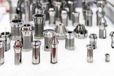 cnc makine merkezi ya da masadaki otomatik değirmen makinesi için çeşitli tipte ve boyutta yay çeliği Collet chuck