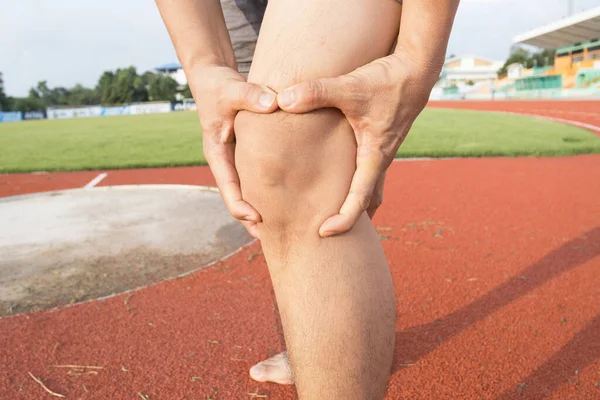 Tendon Knee Joint Problems Man Leg Exercise Stadium — Stock Photo, Image