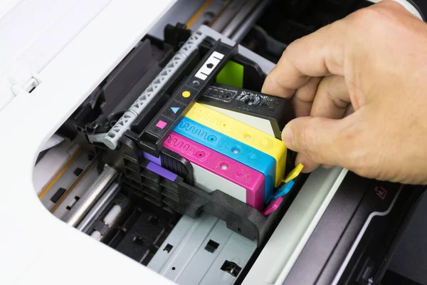 Technicians Install Setup Ink Cartridge Inkjet Printer Device Office Automate — Stock Photo, Image