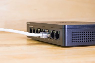 Lan port iletişim bağlantı teknolojisini bağlamak için beyaz kablolar