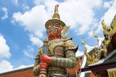 Dev Heykeller Tayland Tapınağı 'ndaki Wat phra kaew karakterleri