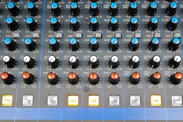 Кнопки Управления Аудиосистемой Sound Control Аудиооборудование Панель Управления Цифровыми Студийными — стоковое фото