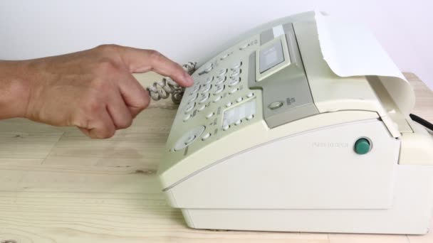 Homem Mão Estão Usando Uma Máquina Fax Escritório Equipamentos Para — Vídeo de Stock