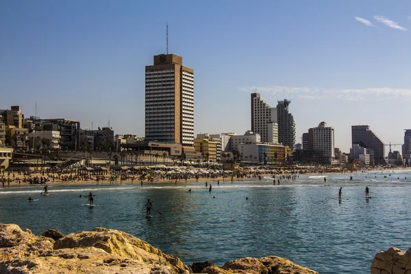 Edificios de la playa de la ciudad . —  Fotos de Stock