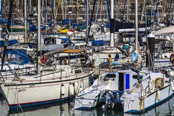 Port with yachts for rent. — Stock Photo, Image