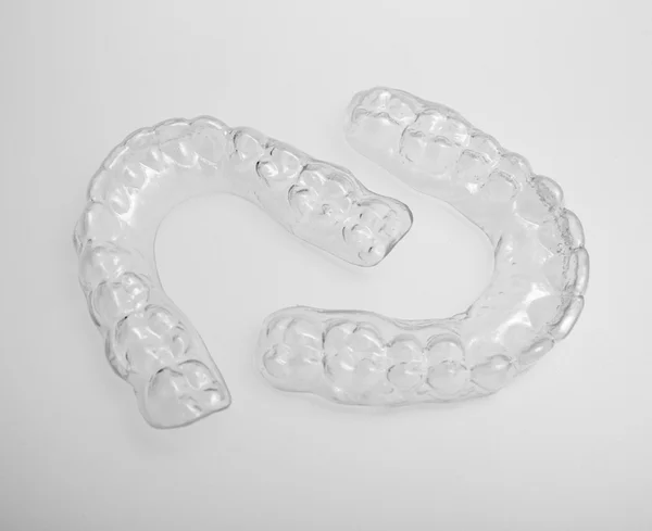 yarı saydam alt ve üst essix hizmetli