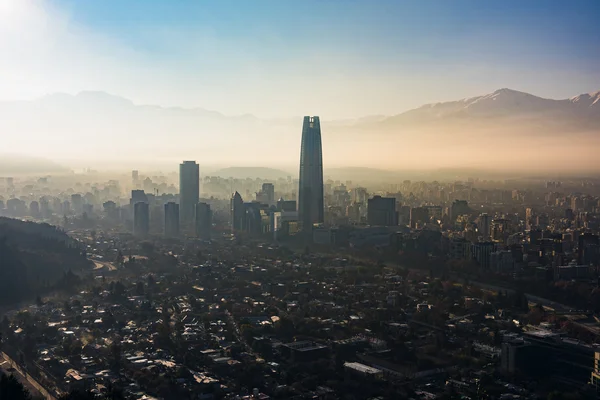 Paisaje urbano de Santiago al amanecer —  Fotos de Stock