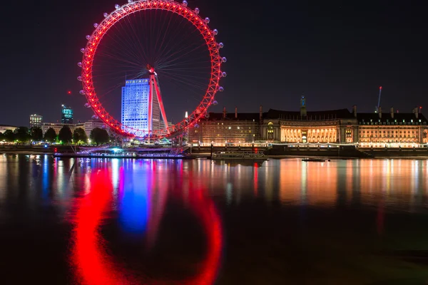 Paisaje urbano de Londres, con el London Eye — Foto de Stock