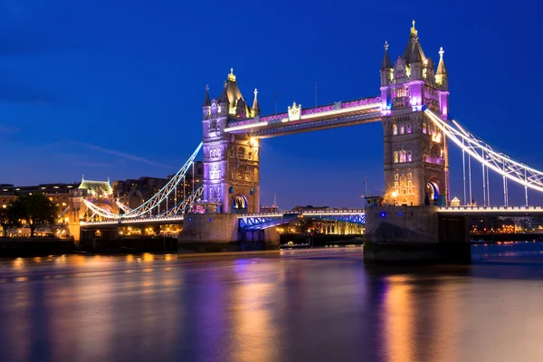 Tower Bridge v noci, — Stock fotografie