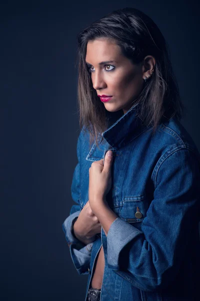 Retrato emotivo de un modelo de moda —  Fotos de Stock