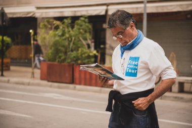 Santiago bir serbest tur sunan
