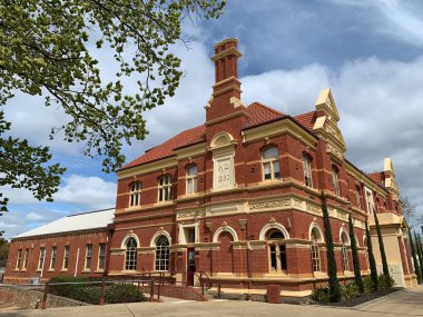 MARYBOROUGH, AUSTRALIA - 28 Eylül 2025: Eski Maryborough Teknik Okulu (1890) Maryborough Madencilik Okulu olarak inşa edilmiştir.