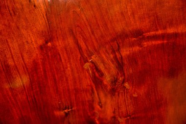 renkli ahşap masa nesnesi