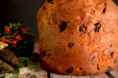 İtalyan panettone klasik pastası Noel tatili için
