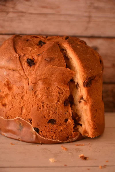 Egy Szelet Olasz Karácsonyi Panettone Desszert Hagyományos Édes Étel — Stock Fotó