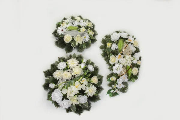 Ghirlanda Lutto Funerale Bianco — Foto Stock