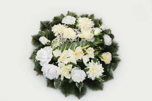 Wieniec Żałobny Pogrzeb Białym — Zdjęcie stockowe