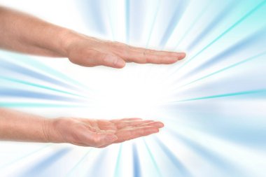 Kavramsal resim için boş bir boşluğa sahip yatay açık el