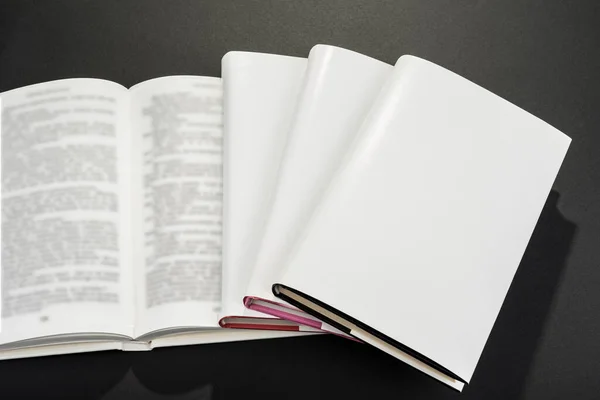 Cubiertas Libro Blanco Para Llenar Texto — Foto de Stock