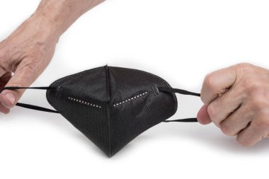 Beyaz arka planda siyah solunum cihazları