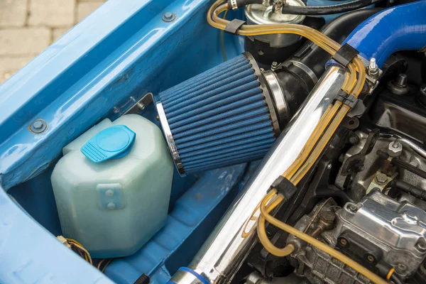 Offene Motorhaube Eines Oldtimers Alter Motor Und Teile Nach Renovierung — Stockfoto