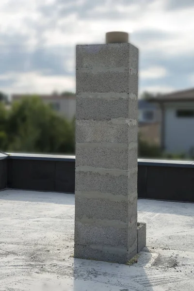 Schornstein Aus Betonblöcken Bau — Stockfoto