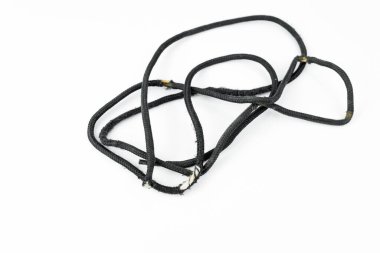 Eskimiş siyah ayakkabı danteli beyaz