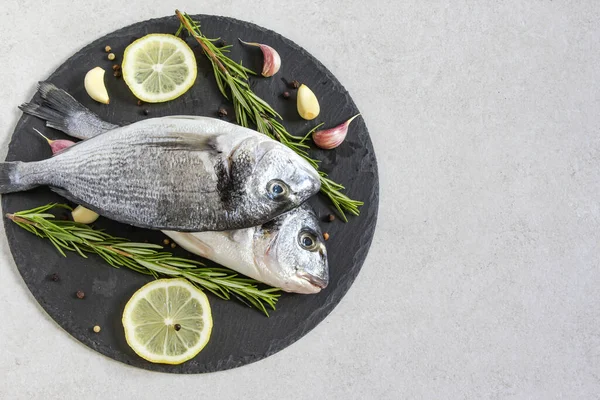 Two Fresh Raw Sea Organic Dorado Sea Bream Spices Lemon — Stock Photo, Image