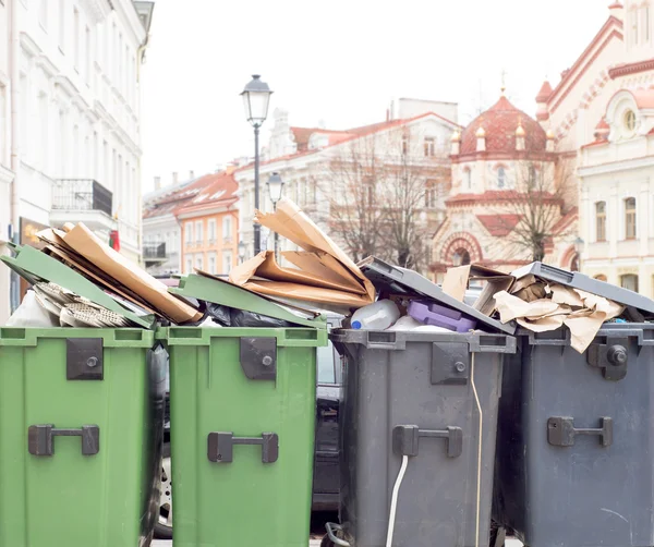 Plastic bins full of trash — Stock Photo, Image